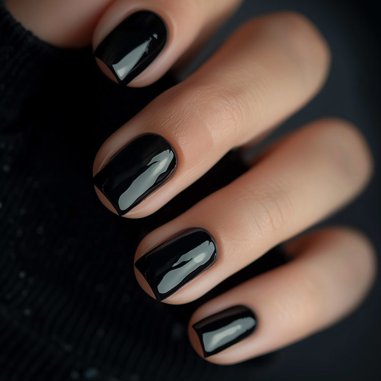 черные ногти